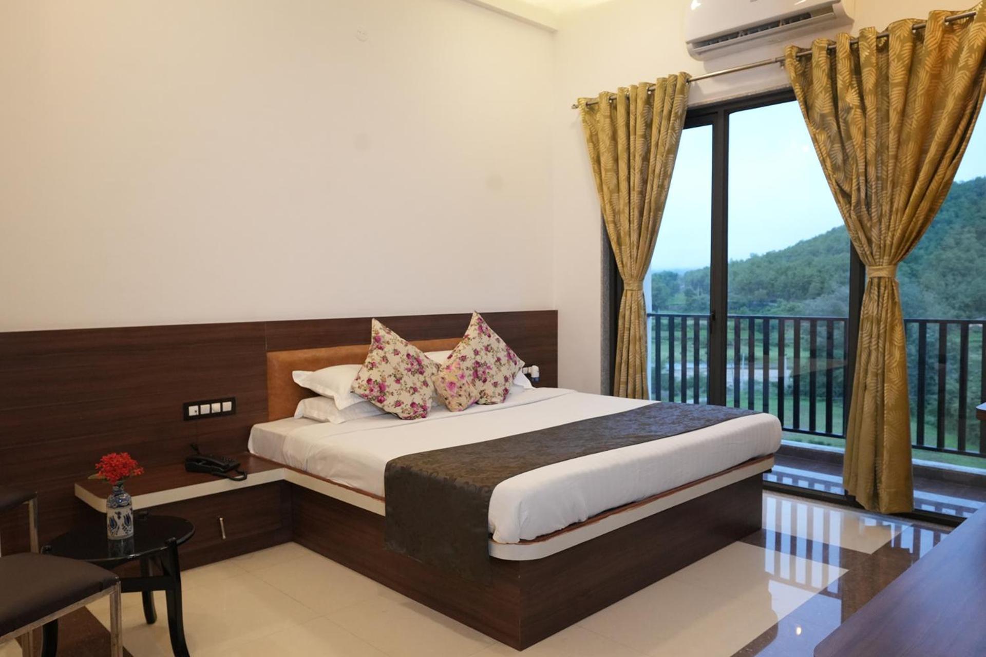 Hotel White Lotus Dungarpur Esterno foto