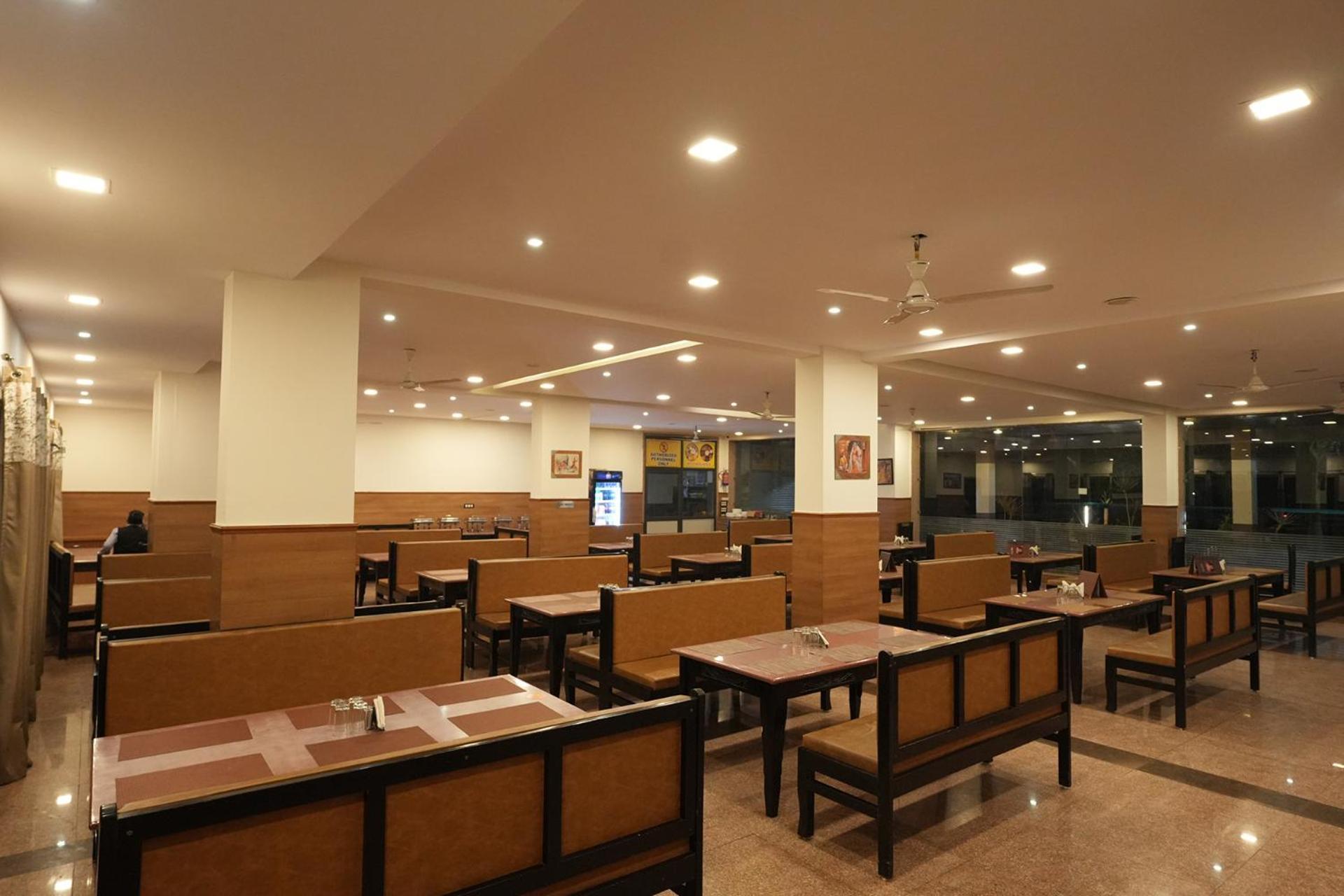 Hotel White Lotus Dungarpur Esterno foto